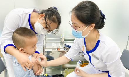 Trì hoãn tiêm vaccine dại khi chó, mèo cắn có thể dẫn tới tử vong